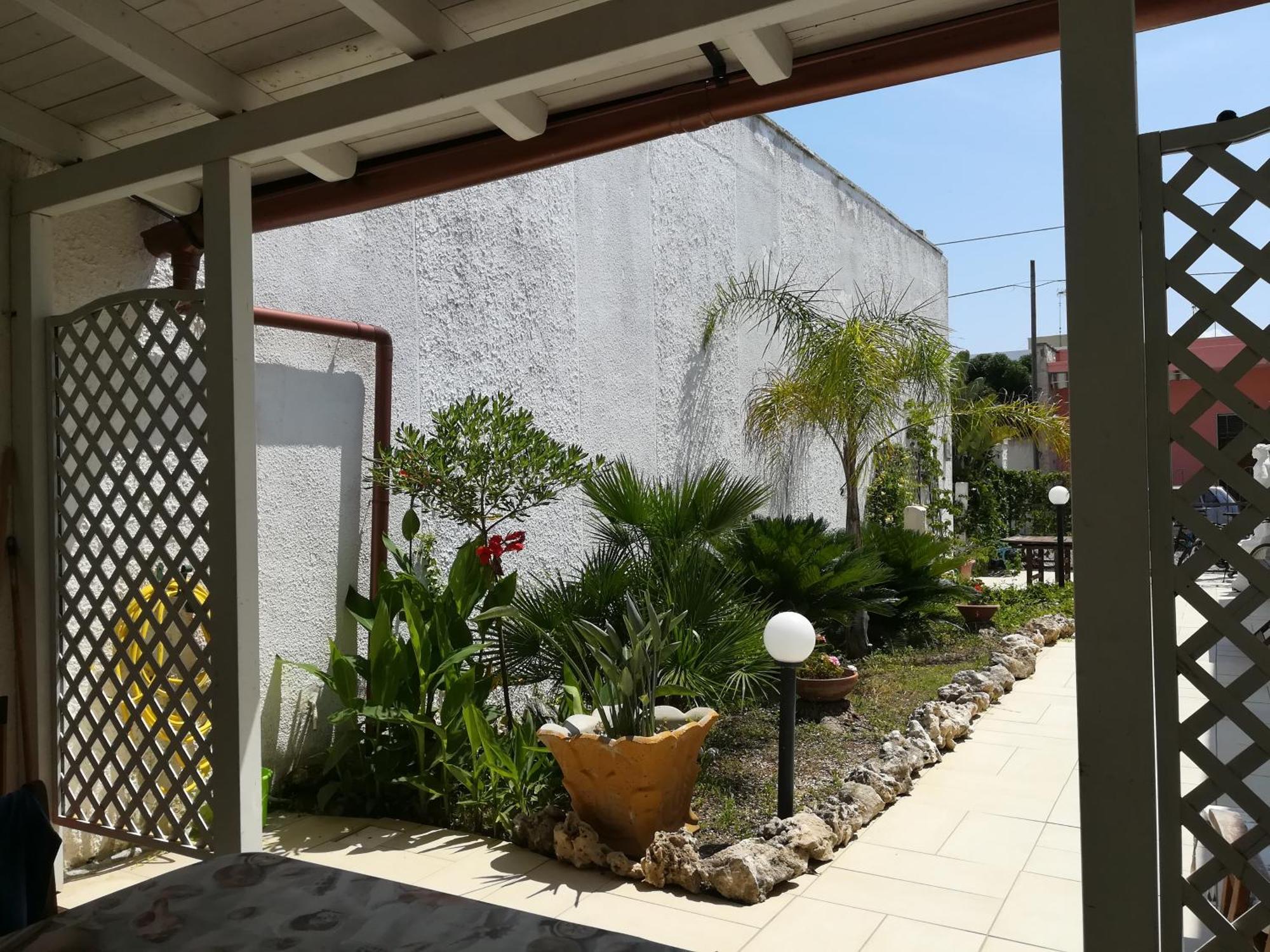 Villa Mediterranea Torre dell'Orso Exteriör bild